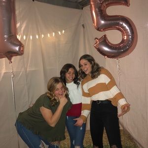 Meet your Posher, Dilan